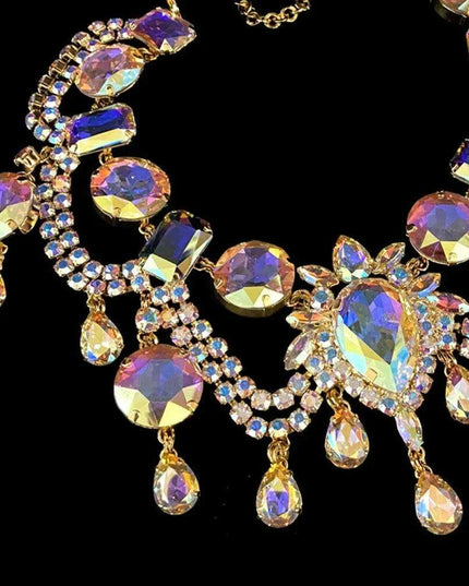 Elegant Water Droplet Choker Necklace for Trendsetting Women