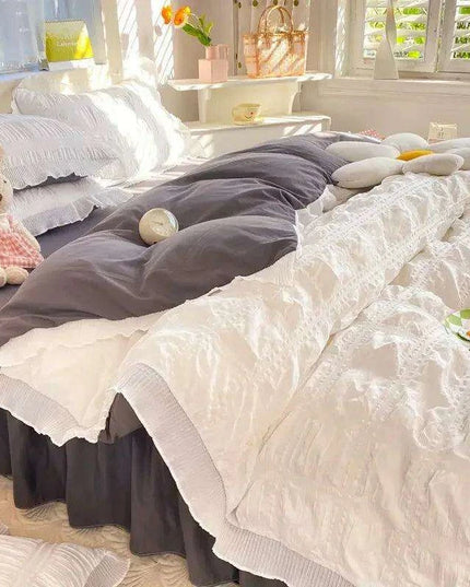 Elegant Ruffled Cotton Seersucker Bedding Set for Women - Solid Color Comforter Cover with Coordinating Bed Skirt, Available in King and Queen Sizes