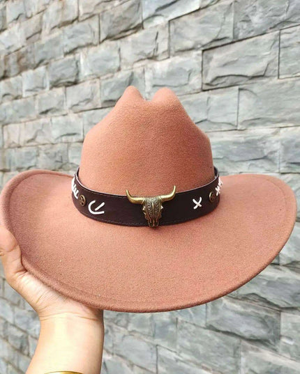 Classic Waterproof Cowboy Hat with Unique Cowhead Detail - Trendy Straw Sun Protection Accessory
