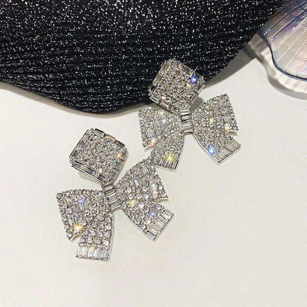 Vibrant Heart-Shaped Crystal Drop Earrings - Dazzling Rhinestone Statement Jewelry for Women with Bold Oversized Charm