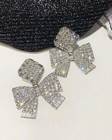 Vibrant Heart-Shaped Crystal Drop Earrings - Dazzling Rhinestone Statement Jewelry for Women with Bold Oversized Charm