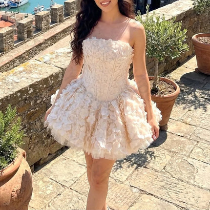 Strapless Floral Petal A-Line Cocktail Dress — Elegant Evening & Prom Gown