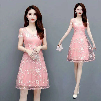 Stylish Plus Size 4XL V-Neck A-Line Mini Dress with Short Sleeves - Must-Have Summer Fashion for Casual Outings