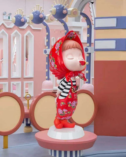 Northeast Elegance Sculpture