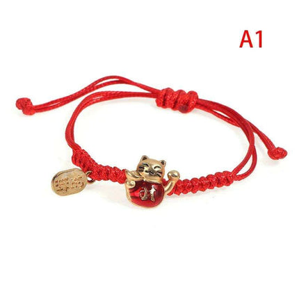Charming Maneki Neko Luck Bracelet - A Joyful Gift for Women and Girls