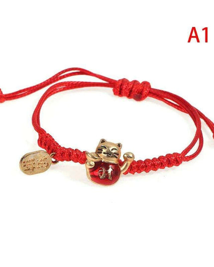 Charming Maneki Neko Luck Bracelet - A Joyful Gift for Women and Girls