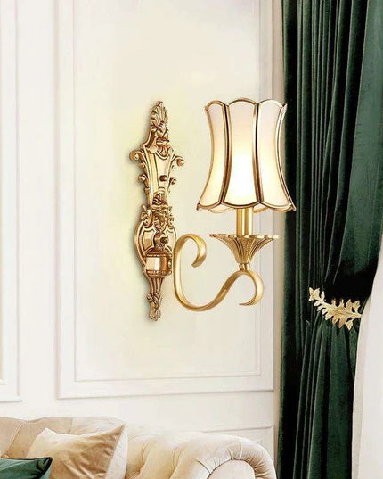 Elegant Brass LED Wall Sconce - Modern Lighting for Home and Hospitality Spaces