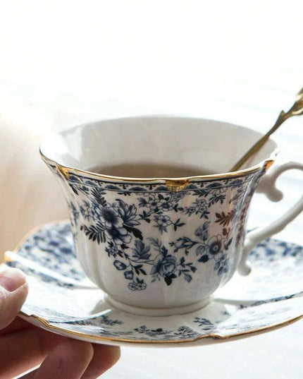 Timeless Vintage Charm: 200ml Elegant Ceramic Coffee Cup & Saucer Set for Sophisticated Tea Moments