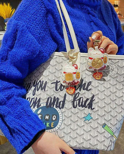 Lucky Cat Fortune Keychain - Whimsical Charm for Thoughtful Gifts