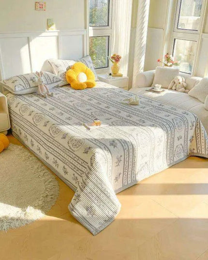 Chic Cotton Bedspreads for Double and Queen Size Beds - Cozy Princess-Inspired Covers for a Stylish Bedroom Retreat