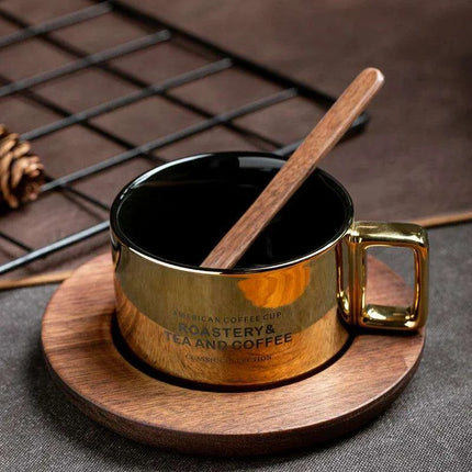 Classic American Elegance: Ceramic Coffee Mug Set with Walnut Holder and Gift Box