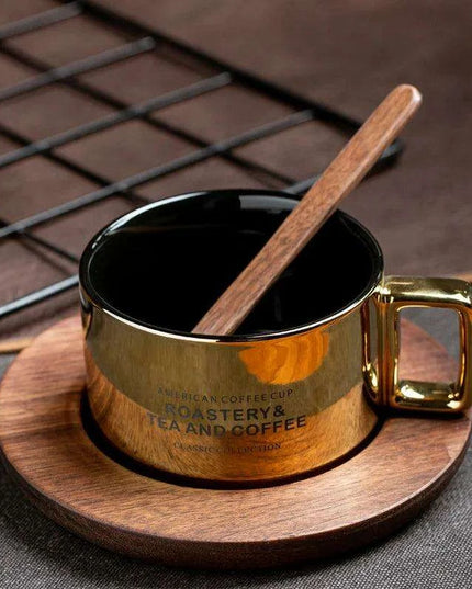 Classic American Elegance: Ceramic Coffee Mug Set with Walnut Holder and Gift Box