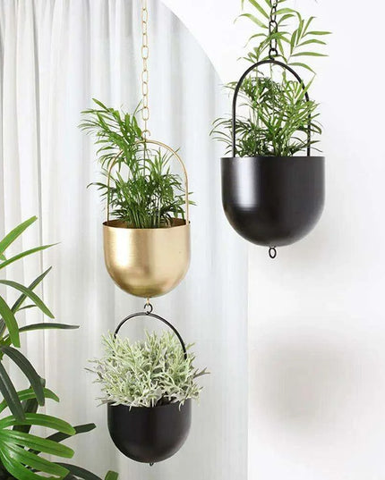 Chic Metal Hanging Planter - Stylish Accent for Home and Garden