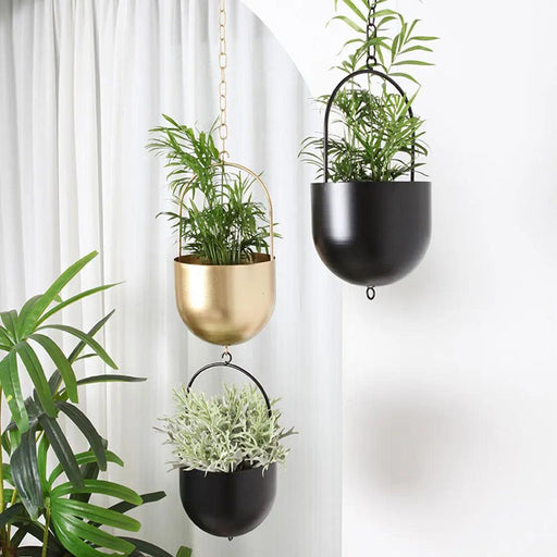 Elegant Iron Hanging Plant Holder - Chic Décor for Indoor and Outdoor Areas