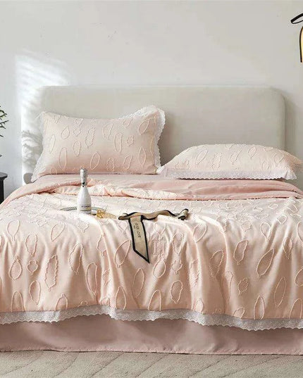 Sophisticated Floral Jacquard Antibacterial Summer Quilt with 3D Design