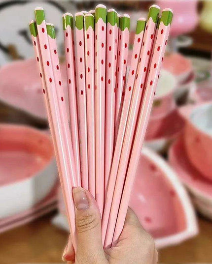 Sustainable Strawberry-Themed Ceramic Chopsticks - Stylish Non-Slip Utensils for Asian Dining