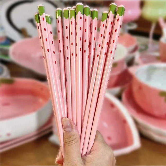 Sustainable Strawberry-Themed Ceramic Chopsticks - Stylish Non-Slip Utensils for Asian Dining