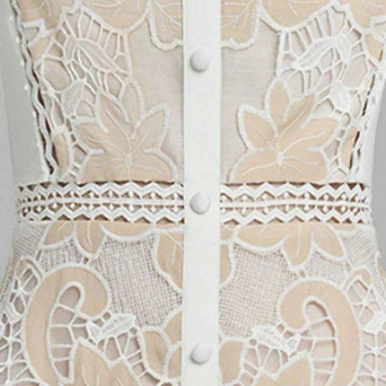 Elegant Floral Evening Dress with Ruffle Collar