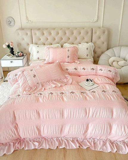 Elegant Seersucker Lace Ruffle Bedding Set