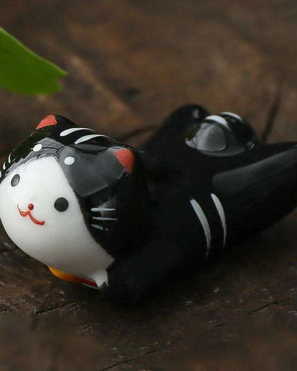 Charming Cat-Themed Ceramic Chopstick Holder - Whimsical Dining Delight