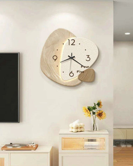 Chic Modern Wall Clock - Stylish Decorative Timepiece for Contemporary Spaces