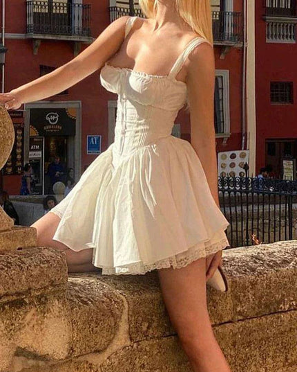 Stylish Vintage-Inspired White A-line Dress with Square Neckline - Sleeveless Summer Dress for Women, Ideal for Y2K Getaways