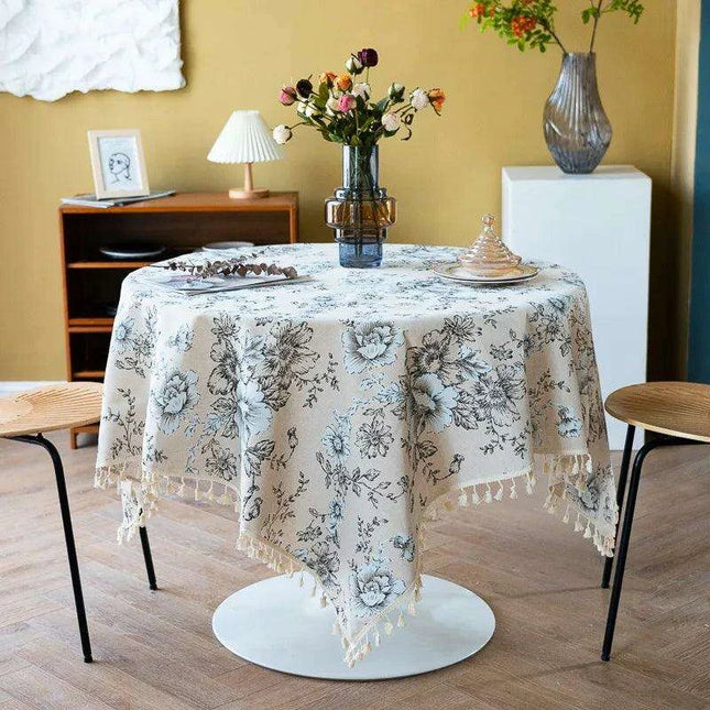 Chic Vintage Floral Cotton Linen Table Runner with Elegant Tassels