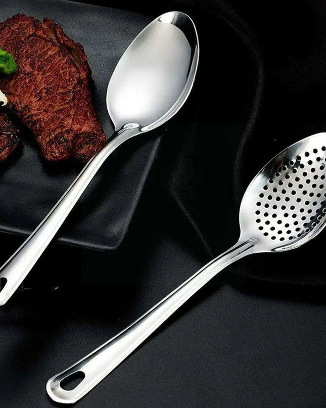 Stylish Stainless Steel Kitchen Spoon - Essential Culinary Tool