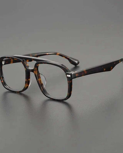 Tailor-Made Acetate Eyewear: Fashionable Glasses for the Discerning Individual