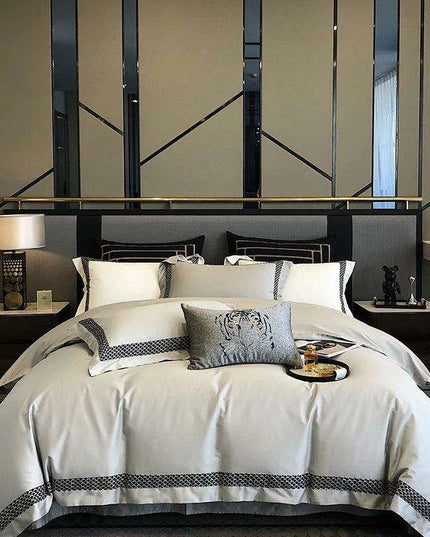 Premium 1000TC Egyptian Cotton White 4-Piece Embroidered Luxury Bedding Set with Duvet Cover, Pillowcases, and Bed Sheet