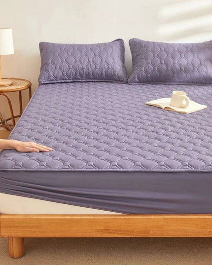 Waterproof Thick Fitted Sheet for All Mattress Sizes - Cozy and Protective Bedding Solution