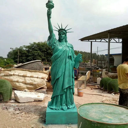 Sculpture outdoor-garden-decoration-high-quality-fiberglass-garden-large-liberty-statue