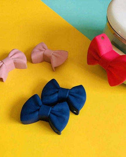 Charming Tiny Bow-Designed Heat-Resistant Silicone Oven Mitts - Set of 2 Mini Pot Holders for Safe Cooking