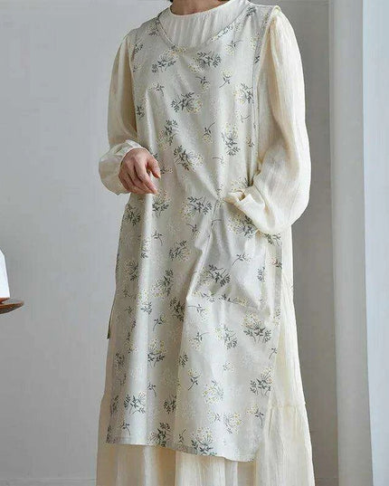 Chic Waterproof Apron for Culinary and Gardening Mastery - Adjustable Cotton-Linen Blend