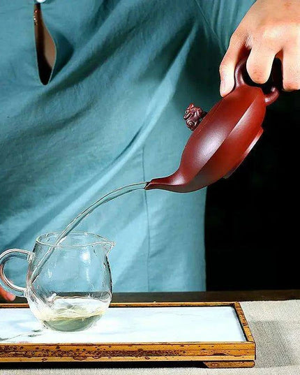 Handcrafted Yixing Purple Clay Teapot - 240ml Ideal for Oolong and Dahongpao Tea Enthusiasts