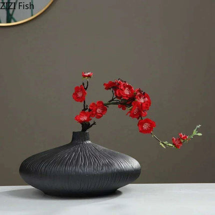 Stunning Black Crackle Ceramic Zen Vase for Sophisticated Home Accents and Floral Displays
