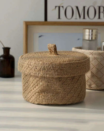 Stylish Round Jute Basket with Lid - Contemporary Organizing Solution