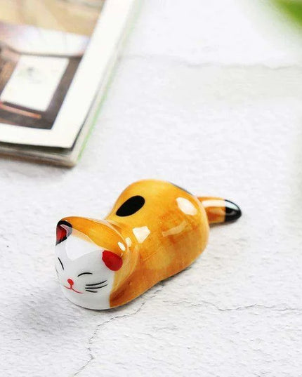 Whimsical Cat-Inspired Ceramic Chopstick Holder - Delightful Japanese Dining Accessory
