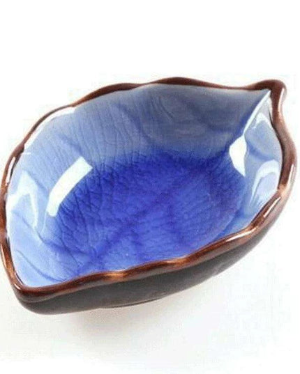 Leaf Motif Artisan Sushi Plates - Elegant Japanese Dinnerware for Gourmet Appetizers