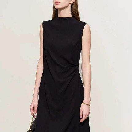 Chic Minimalist Sleeveless Black Dress for Women - Elegant Slim Fit with Modern Half-High Neck Design