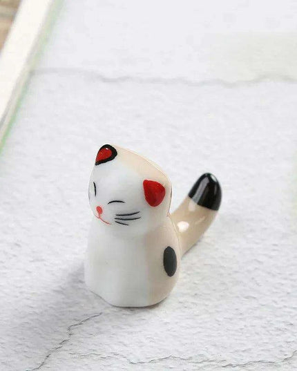 Whimsical Cat-Inspired Ceramic Chopstick Holder - Delightful Japanese Dining Accessory