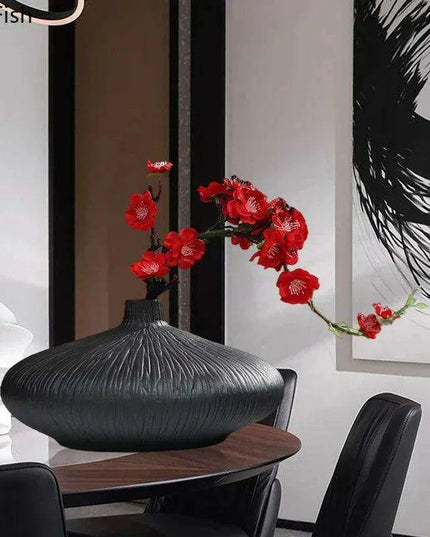 Stunning Black Crackle Ceramic Zen Vase for Sophisticated Home Accents and Floral Displays