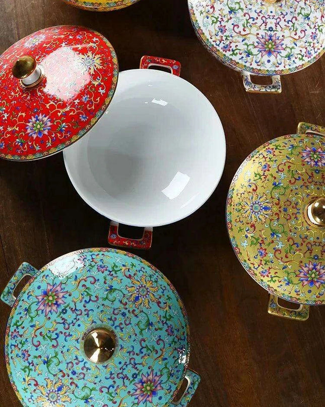 Authentic Elegant Under-glazed Ceramic Soup Pot with Lid and Spoon - Large Round Design with Gold Accents for Chinese Dining and Decor
