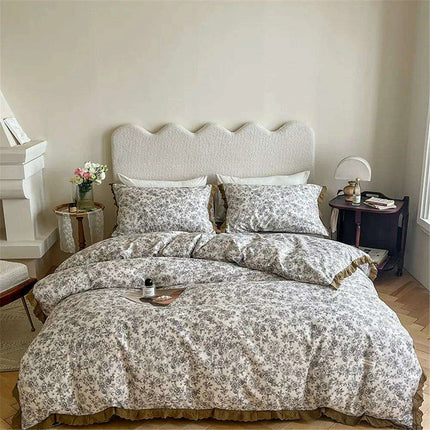 Vintage Lace Floral Egyptian Cotton 4-Piece Bedding Set with Shams