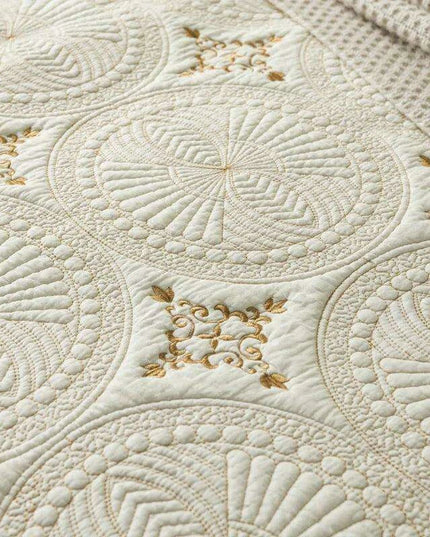 Bohemian Circle Embroidered Quilted Bedding Set with Pillow Shams - 3-Piece Beige & White Cotton Coverlet for Queen/King Size