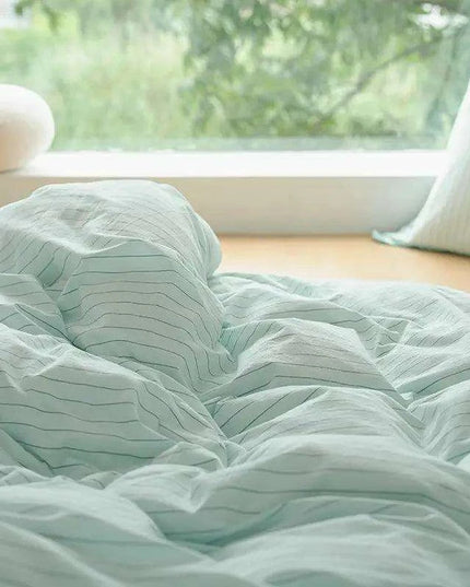 Mint Green Washed Cotton 4-Piece Bedding Set - Chic Duvet Cover for Dorm Rooms and Student Living