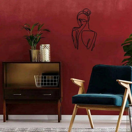 Sculptural Female Form Metal Wire Wall Art for Modern Home Ambiance