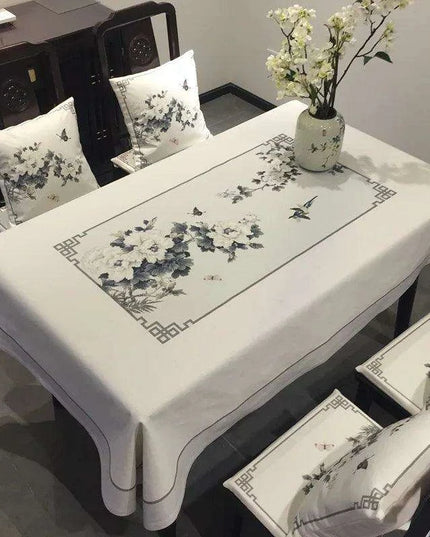 Elegant Rectangular Light Tablecloths for Holiday Celebrations - Waterproof and Wrinkle-Resistant Wedding Decor