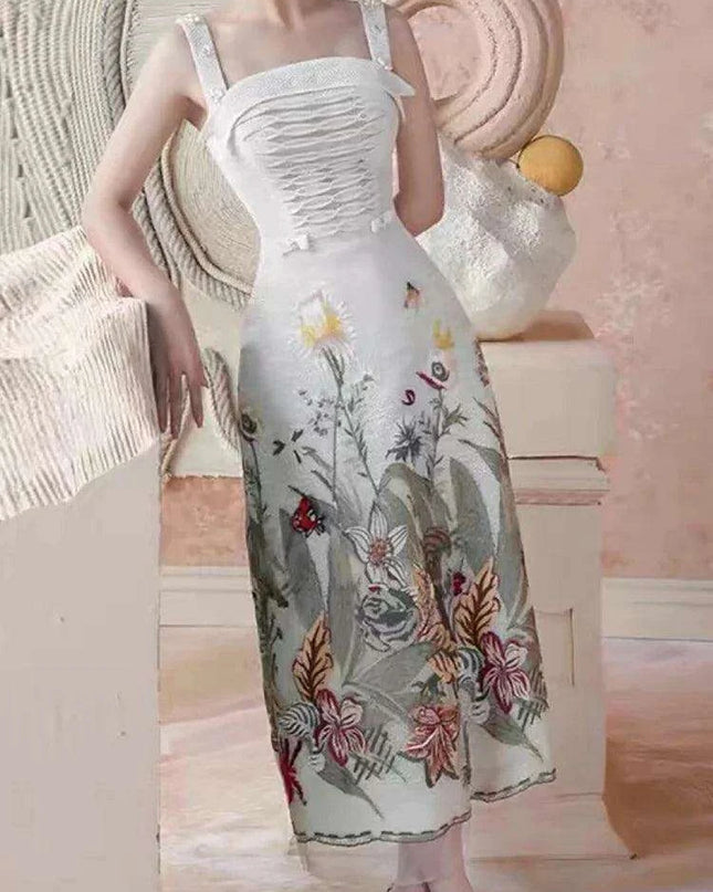 Sophisticated Sleeveless Midi Dress with Luxurious Embroidery