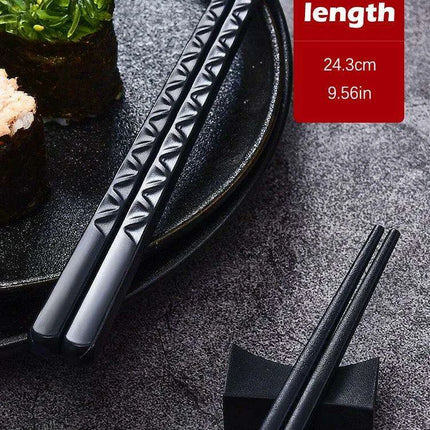 Elegant Black Sakura Fiber Chopsticks - Perfect for Sushi & Noodle Lovers